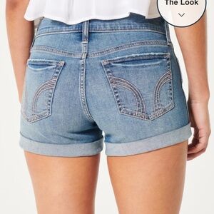 Jean shorts Hollister low-Rise 3” soft stretch. New without tags.